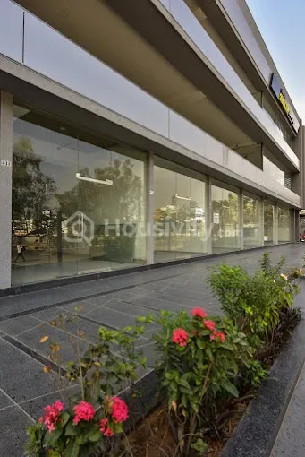 Showroom for Lease in Thaltej, Ahmedabad Image 1
