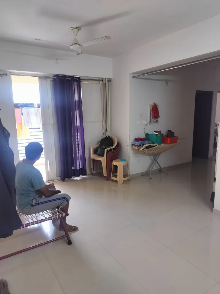 2 BHK Flat for Rent in Sargasan, Gandhinagar Image 1