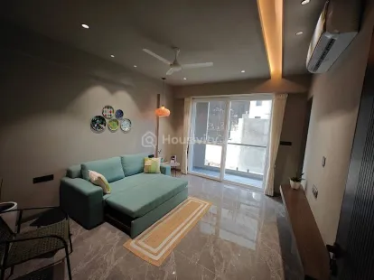 Opulence Green Image 5