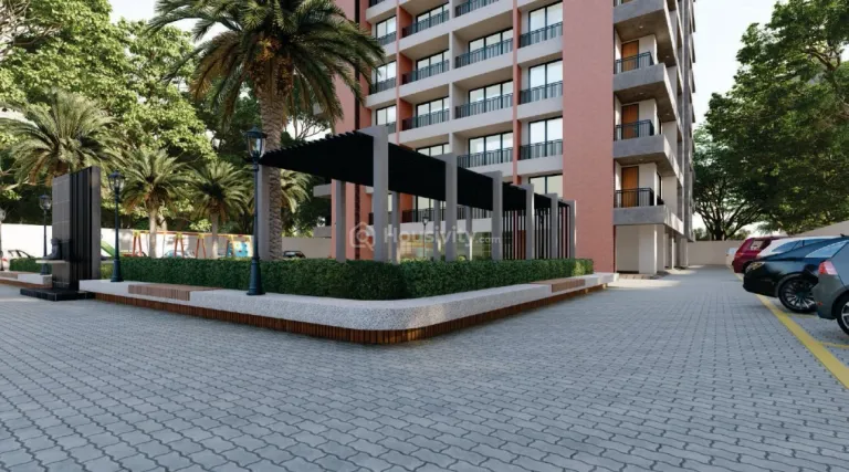 Sarjan Luxuria Image 2