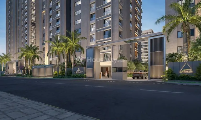 Avadh Menorca Image 4