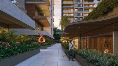 Happy Astoria Image 12