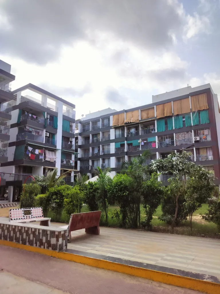 2 BHK Flat for Sale in Sargasan, Gandhinagar Image 3