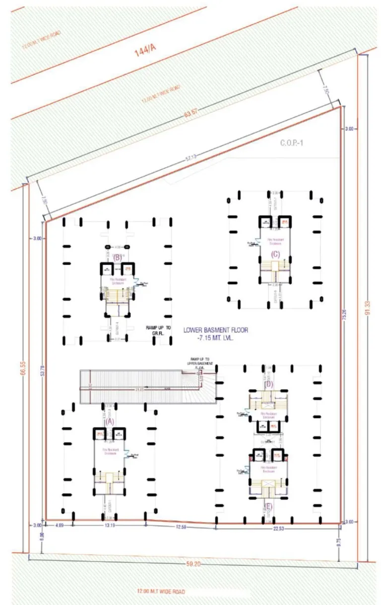 Vardan Luxuria Image 5