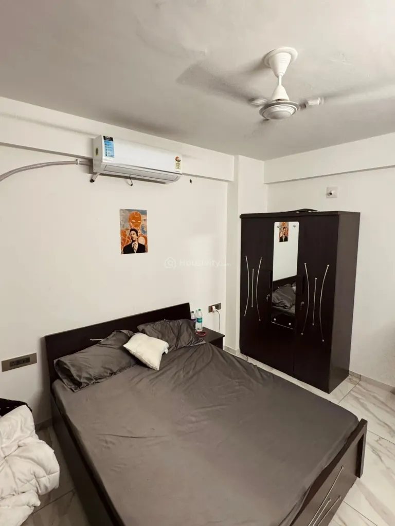 2 BHK Flat for Rent in Sargasan, Gandhinagar Image 4