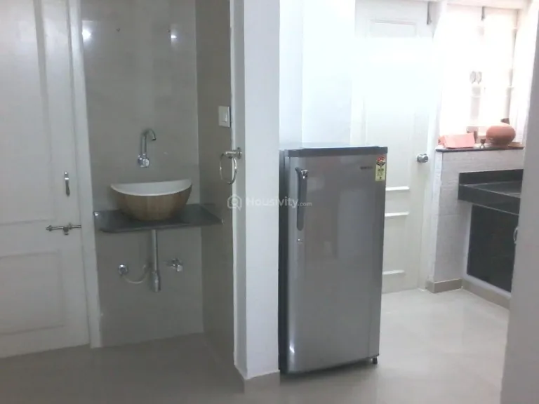 2 BHK Flat for Rent in Sargasan, Gandhinagar Image 4