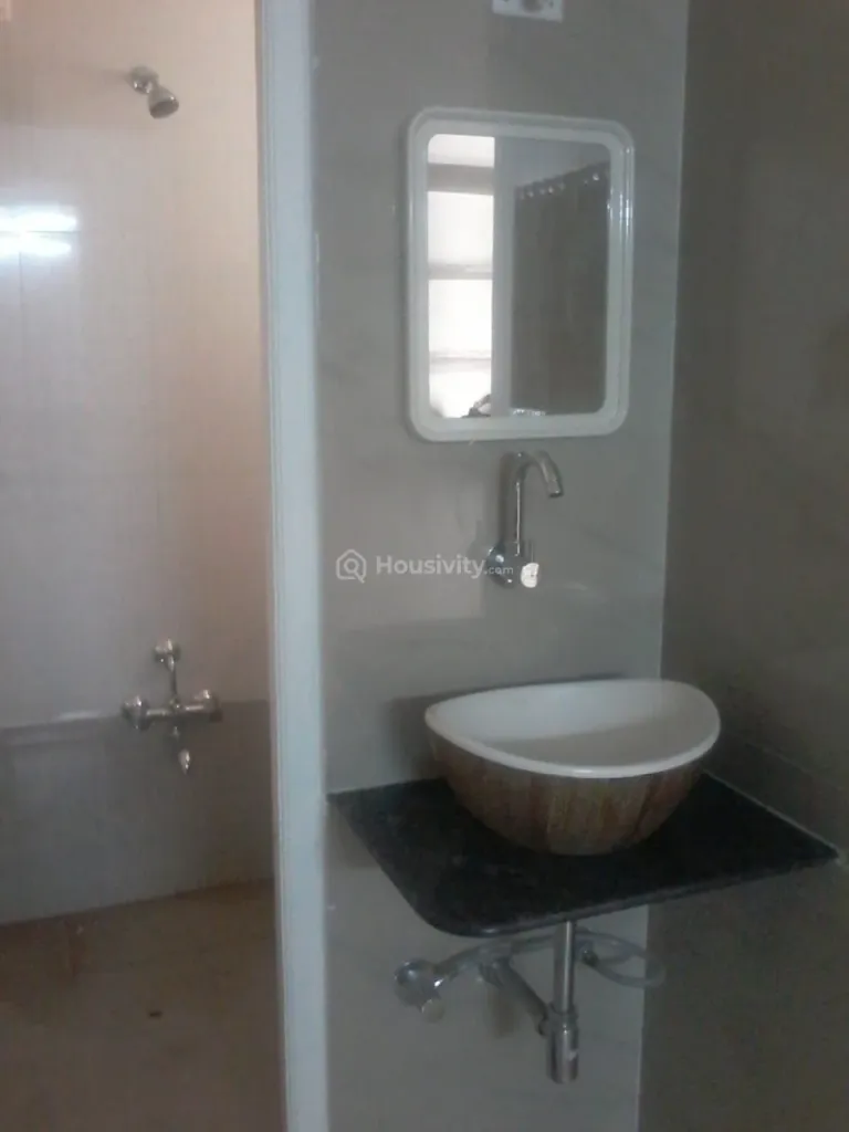 2 BHK Flat for Rent in Sargasan, Gandhinagar Image 8