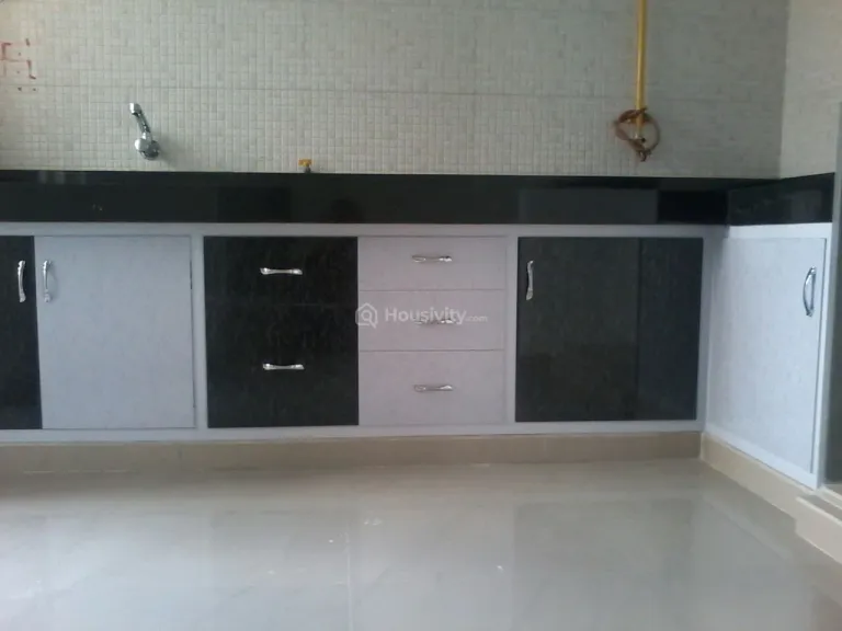 2 BHK Flat for Rent in Sargasan, Gandhinagar Image 11