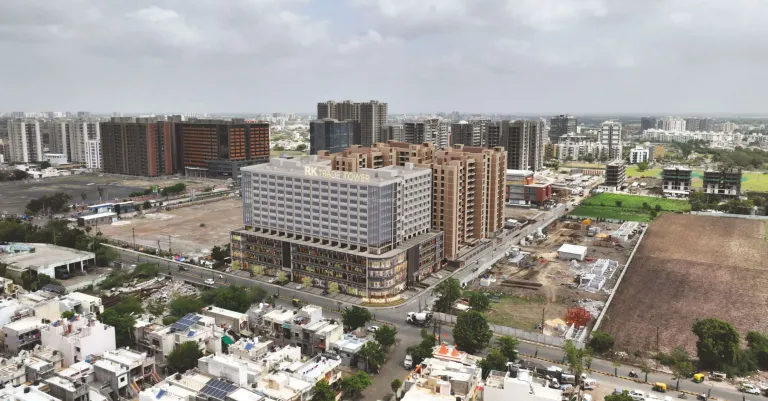 R K HighStreet Image 10