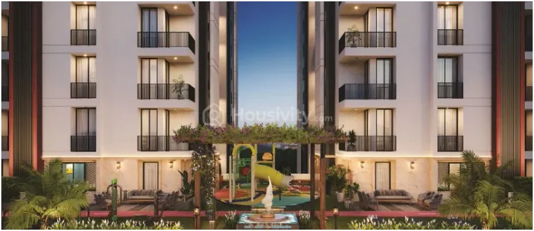 Everest Hill Image 3