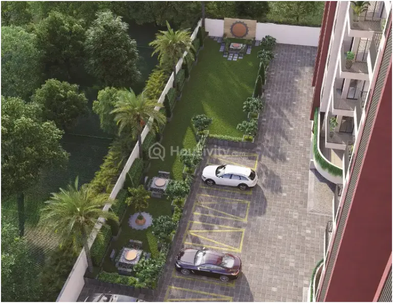 Everest Hill Image 1