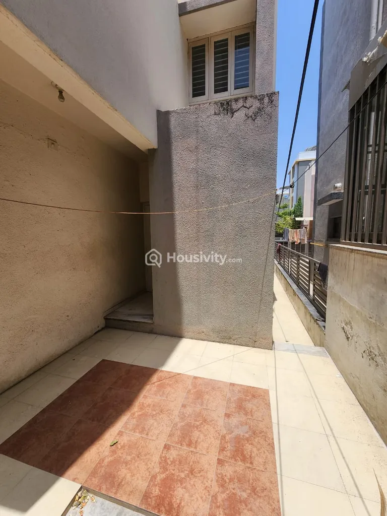 4 BHK Bunglow for Rent in Raysan, Gandhinagar Image 1