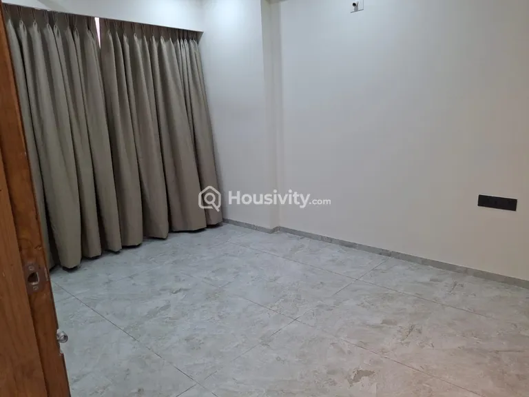 4 BHK Flat for Rent in Randesan, Gandhinagar Image 1