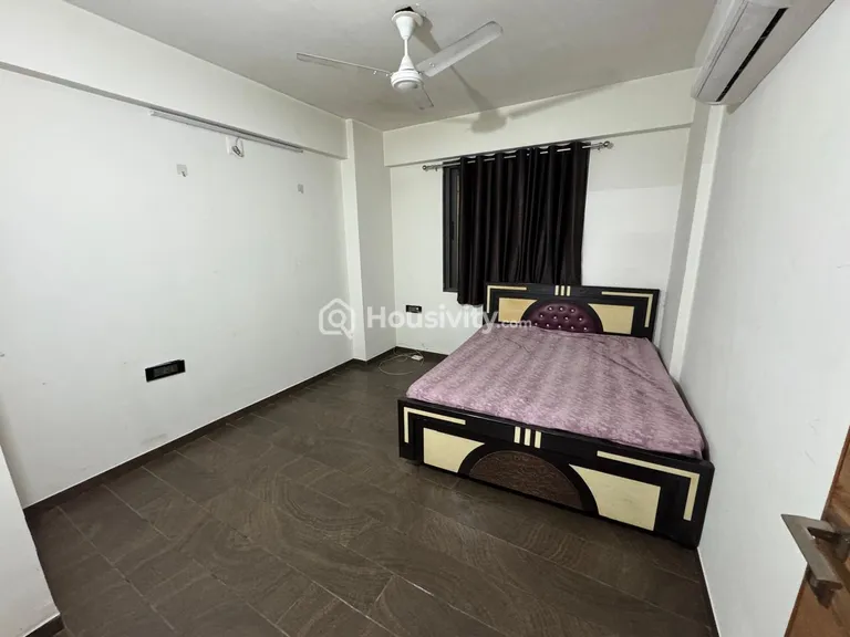 3 BHK Flat for Rent in Sargasan, Gandhinagar Image 8