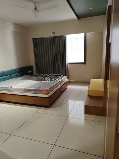 3 BHK Flat for Sale in Sargasan, Gandhinagar Image 7