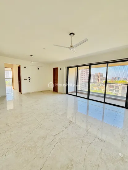 4 BHK Flat for Rent in Kudasan, Gandhinagar Image 1