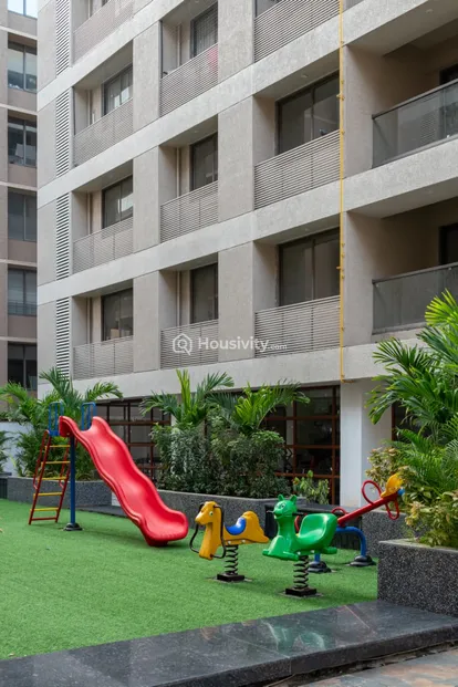 3 BHK Flat for Sale in Sargasan, Gandhinagar Image 2