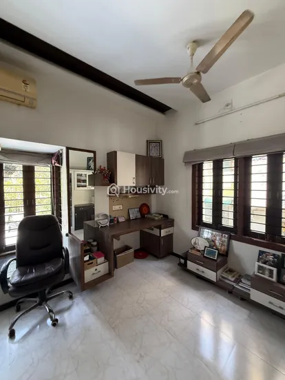 5 BHK Bunglow for Sale in Jivraj Park, Ahmedabad Image 17