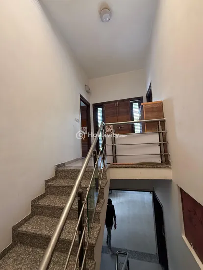 5 BHK Bunglow for Sale in Jivraj Park, Ahmedabad Image 9