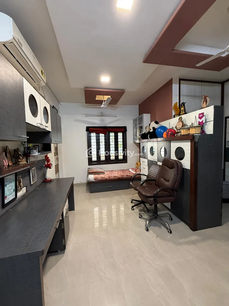 5 BHK Bunglow for Sale in Jivraj Park, Ahmedabad Image 6