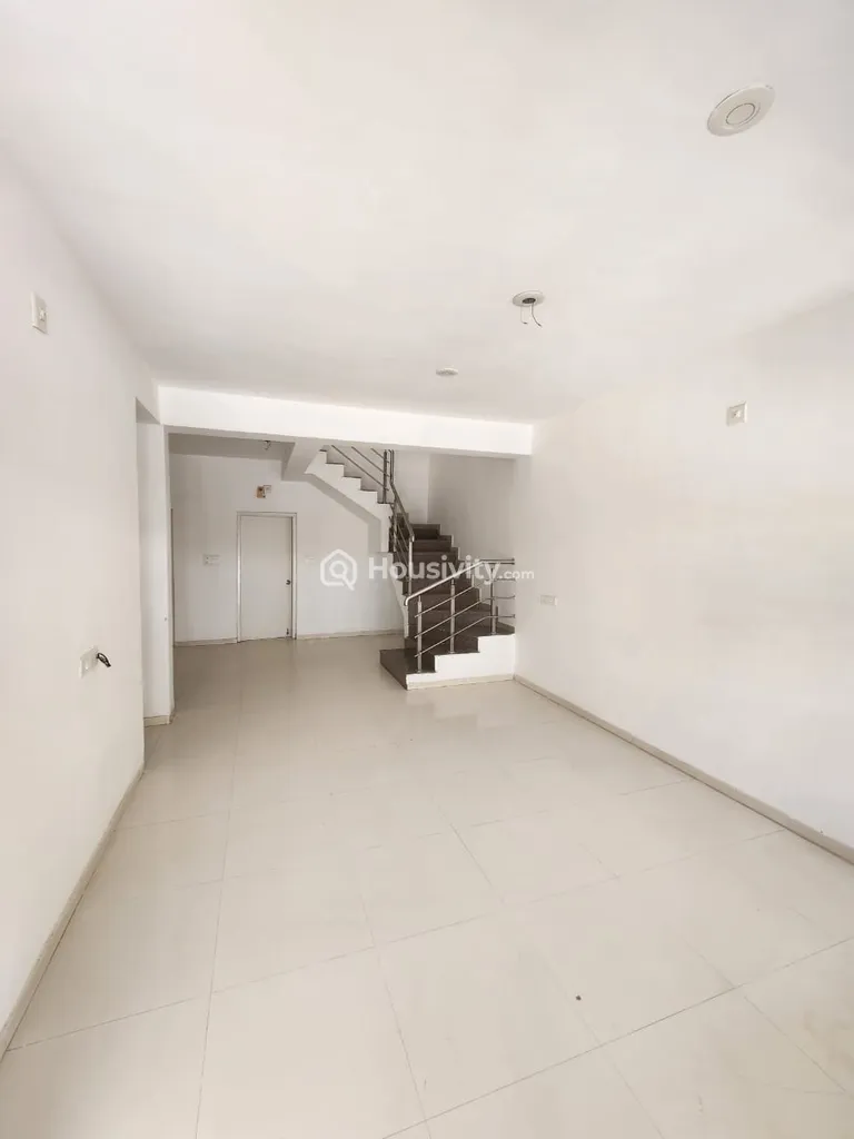 4 BHK Bunglow for Rent in Raysan, Gandhinagar Image 5