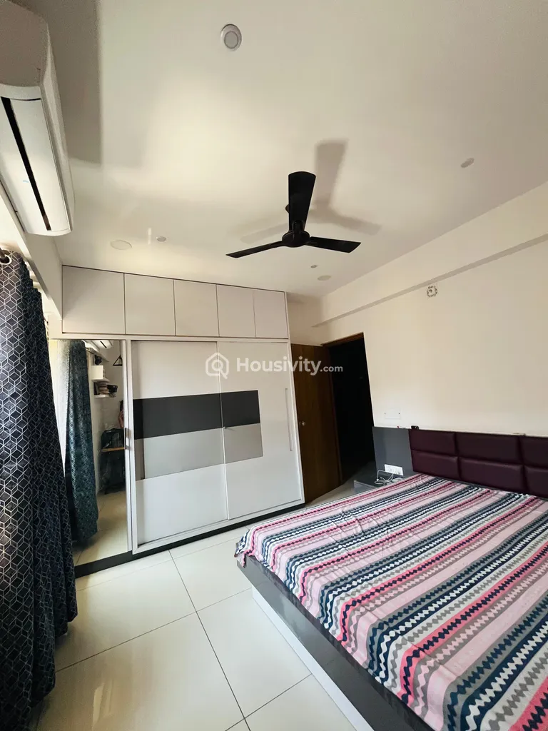 3 BHK Flat for Sale in Sargasan, Gandhinagar Image 9