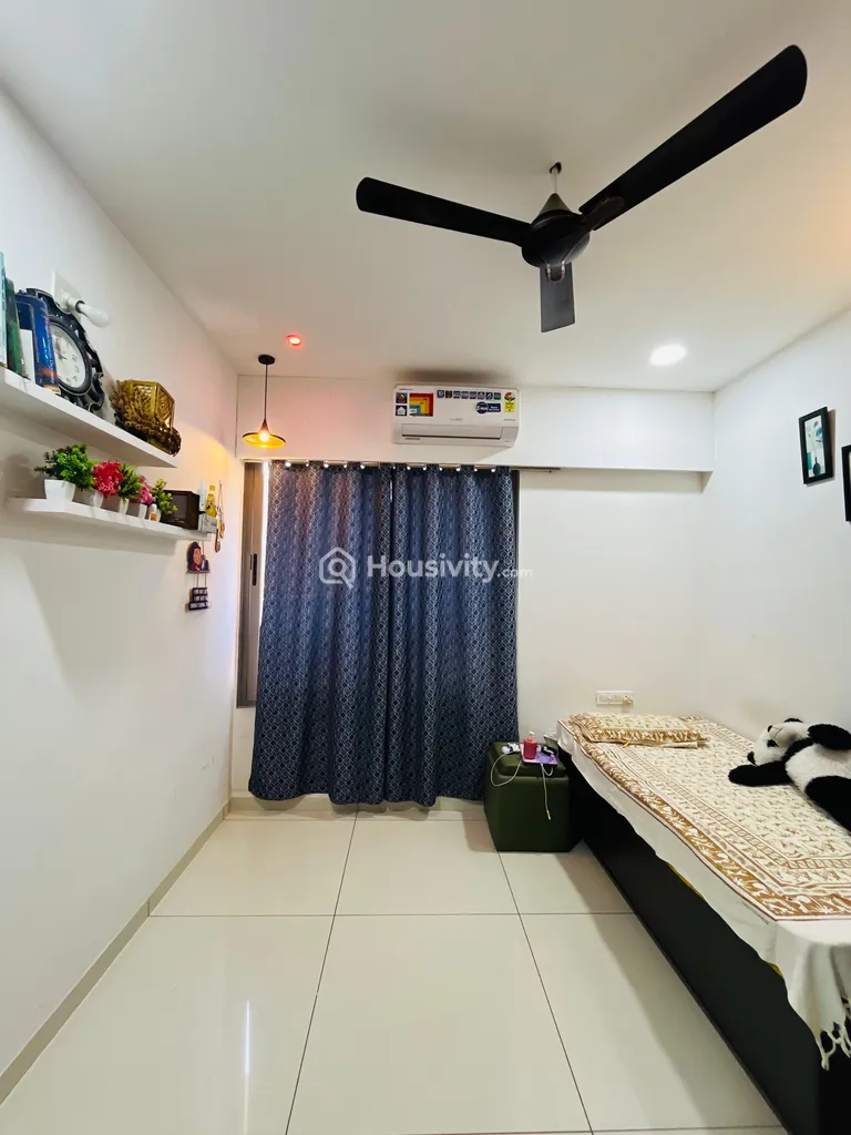 3 BHK Flat for Sale in Sargasan, Gandhinagar Image 1