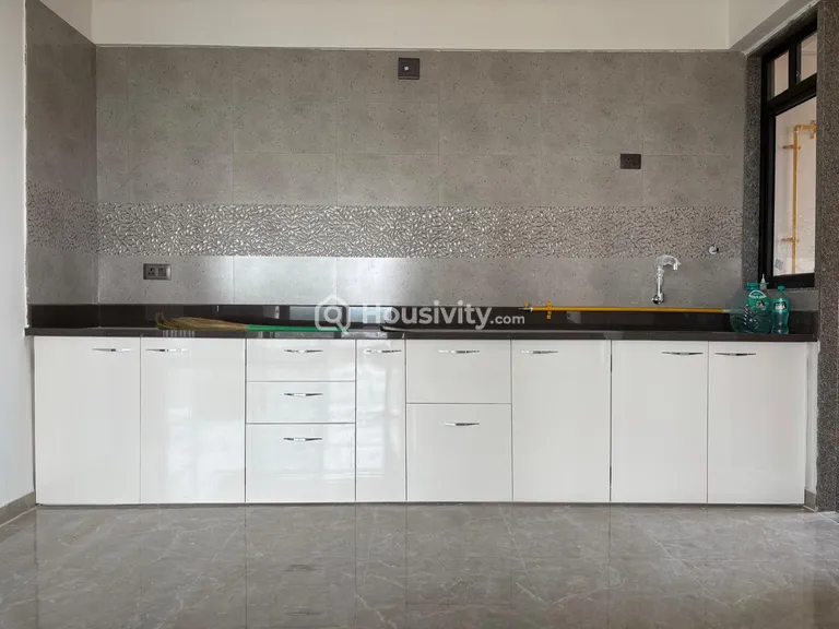 3 BHK Flat for Rent in Sargasan, Gandhinagar Image 2