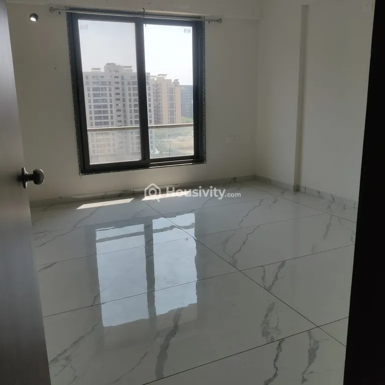 3 BHK Flat for Rent in Sargasan, Gandhinagar Image 1