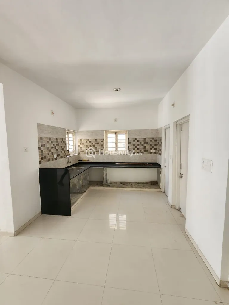 4 BHK Bunglow for Rent in Raysan, Gandhinagar Image 8
