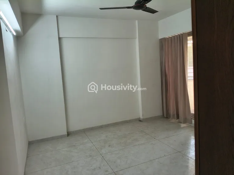 3 BHK Flat for Rent in Sargasan, Gandhinagar Image 1
