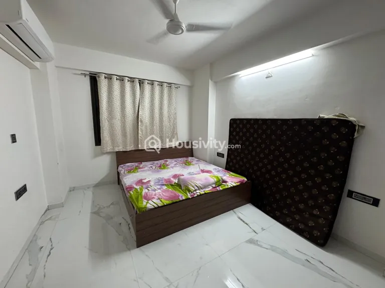 3 BHK Flat for Rent in Sargasan, Gandhinagar Image 5