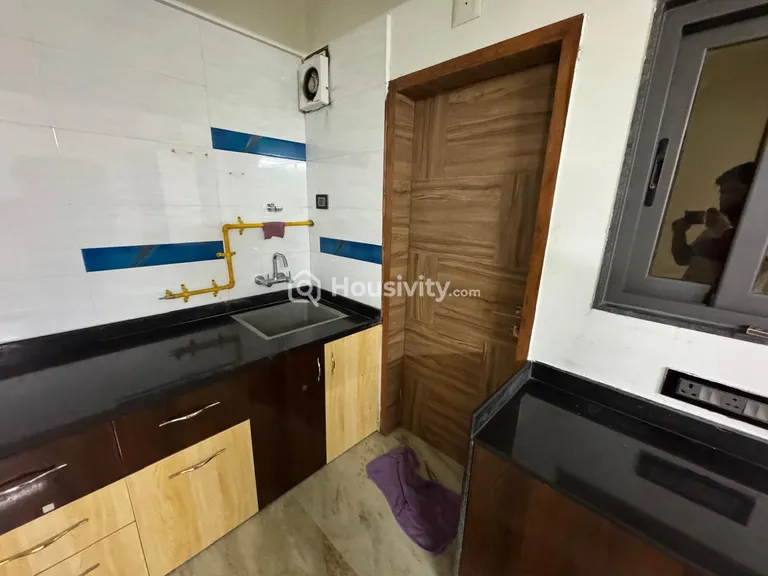 3 BHK Flat for Rent in Sargasan, Gandhinagar Image 6