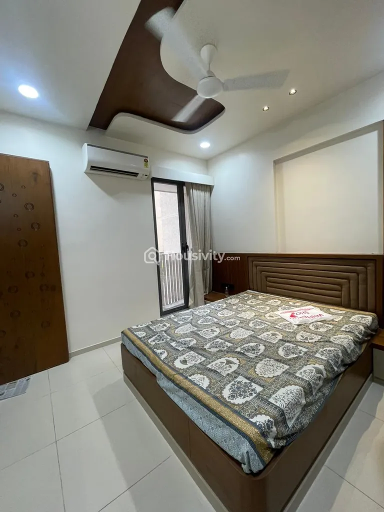 3 BHK Flat for Sale in Sargasan, Gandhinagar Image 2