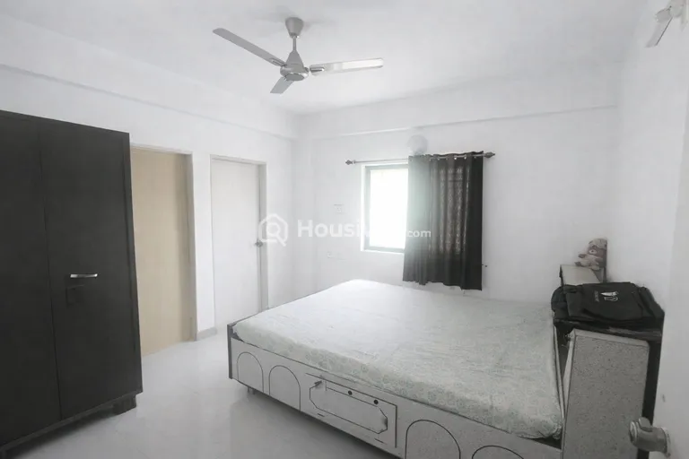 2 BHK Flat for Rent in Sargasan, Gandhinagar Image 2