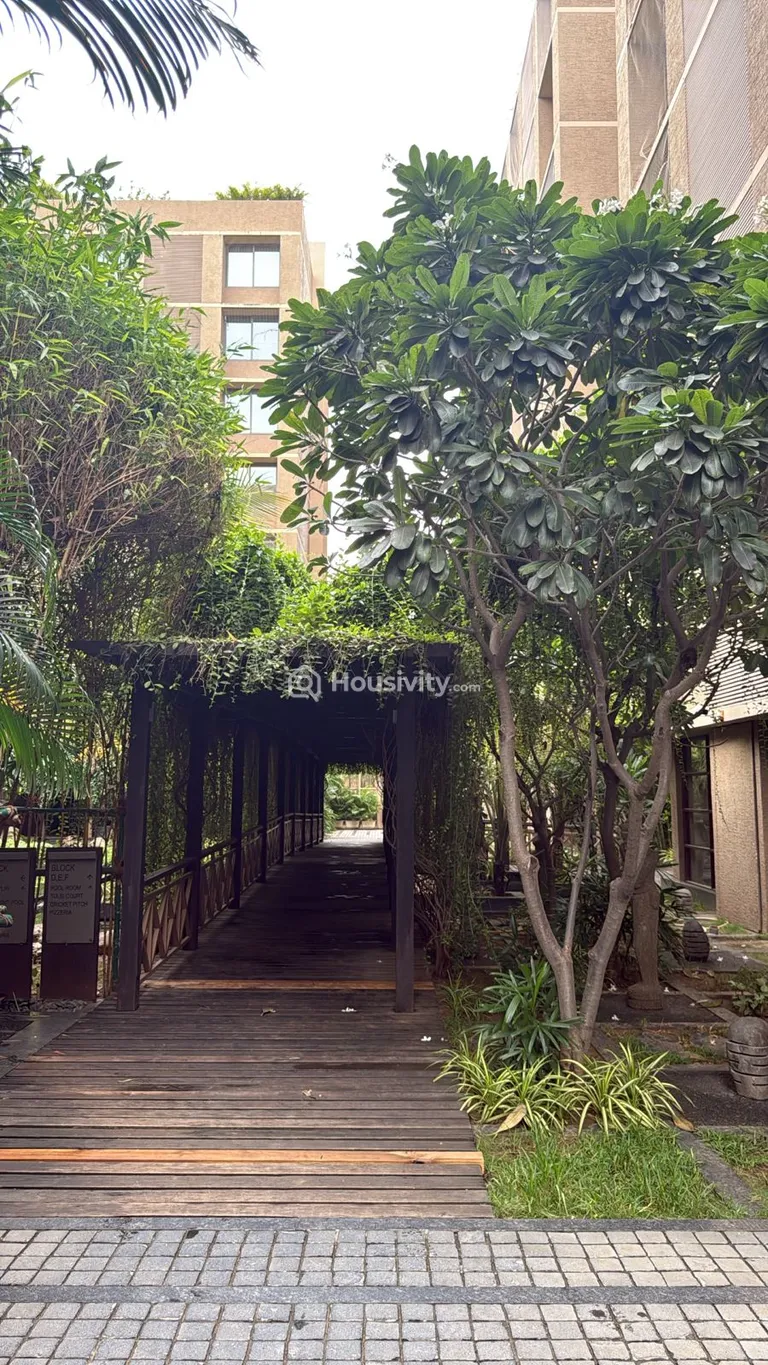 4 BHK Flat for Rent in Sargasan, Gandhinagar Image 15