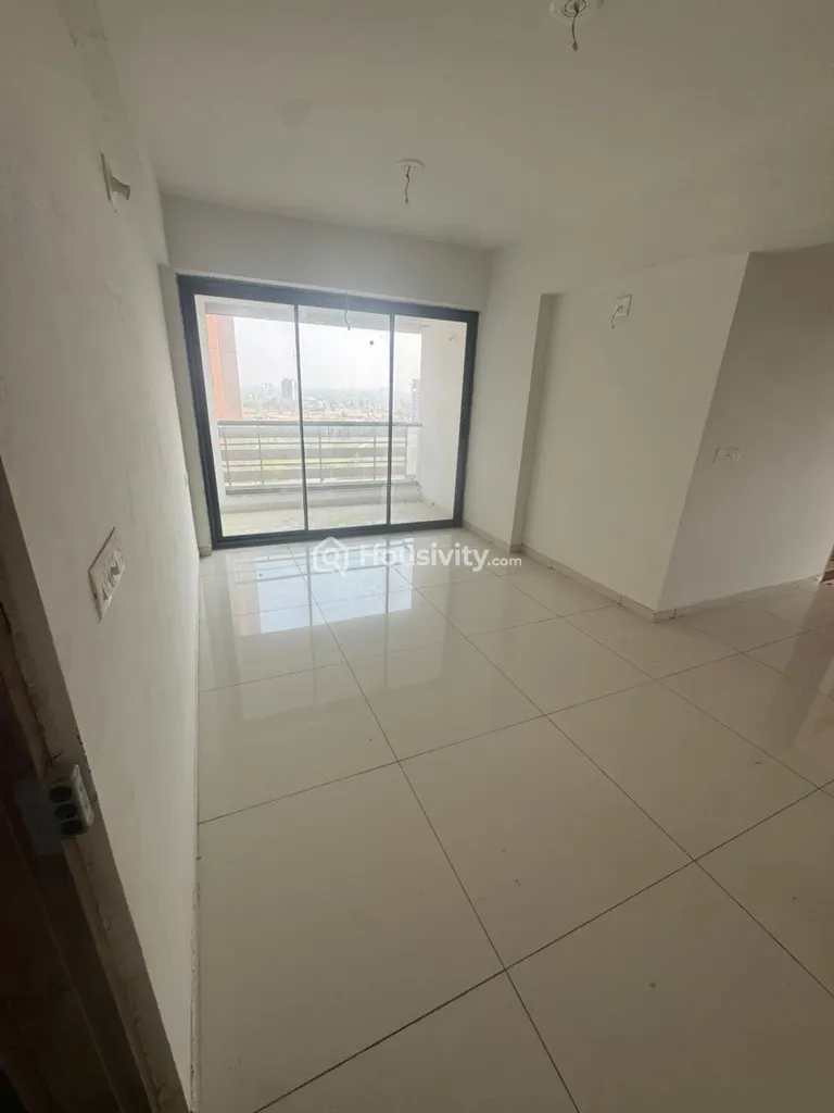 3 BHK Flat for Rent in Sargasan, Gandhinagar Image 7