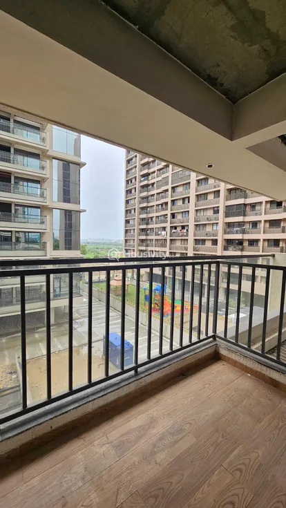 3 BHK Flat for Sale in Chharodi, Ahmedabad Image 1