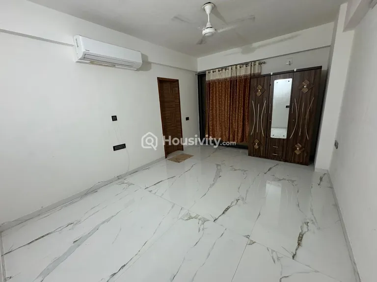3 BHK Flat for Rent in Sargasan, Gandhinagar Image 13