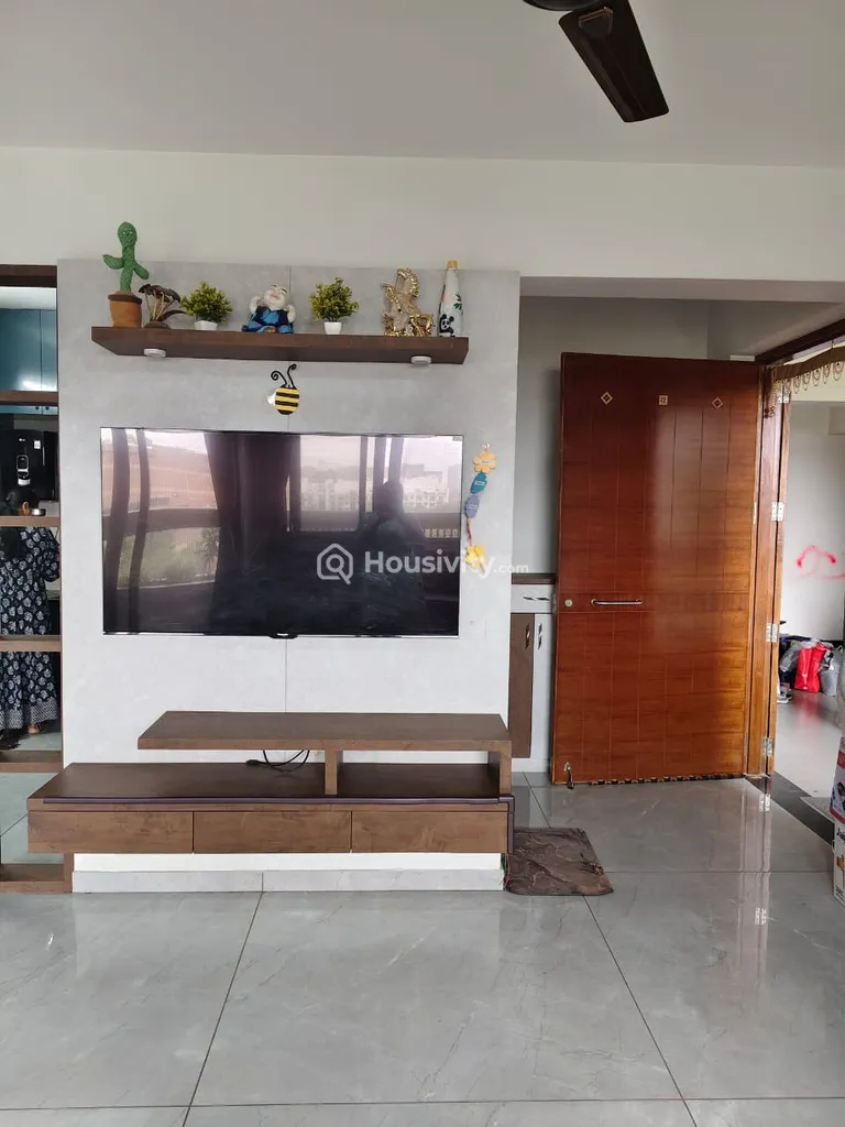 3 BHK Flat for Rent in Sargasan, Gandhinagar Image 8