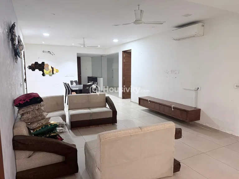 4 BHK Flat for Rent in Sargasan, Gandhinagar Image 20