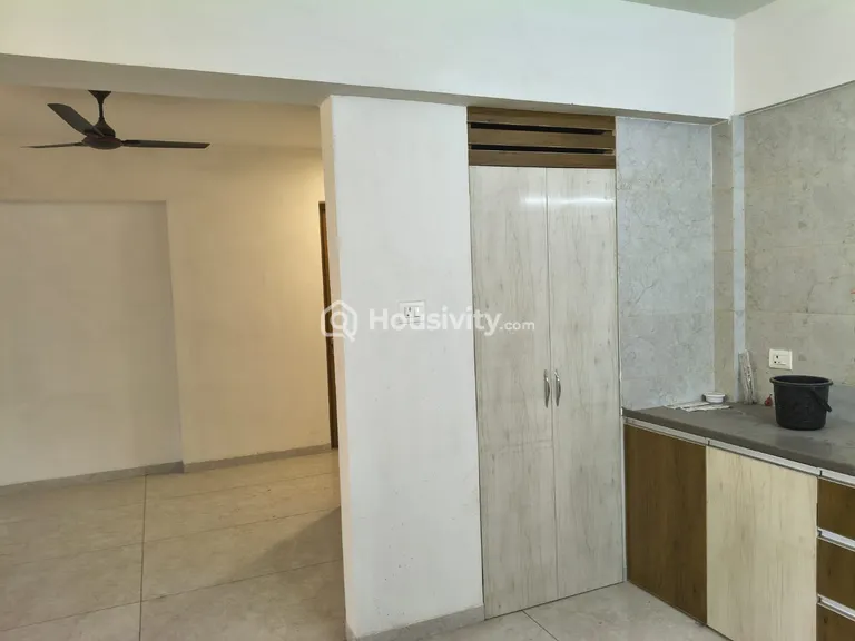 3 BHK Flat for Rent in Sargasan, Gandhinagar Image 6