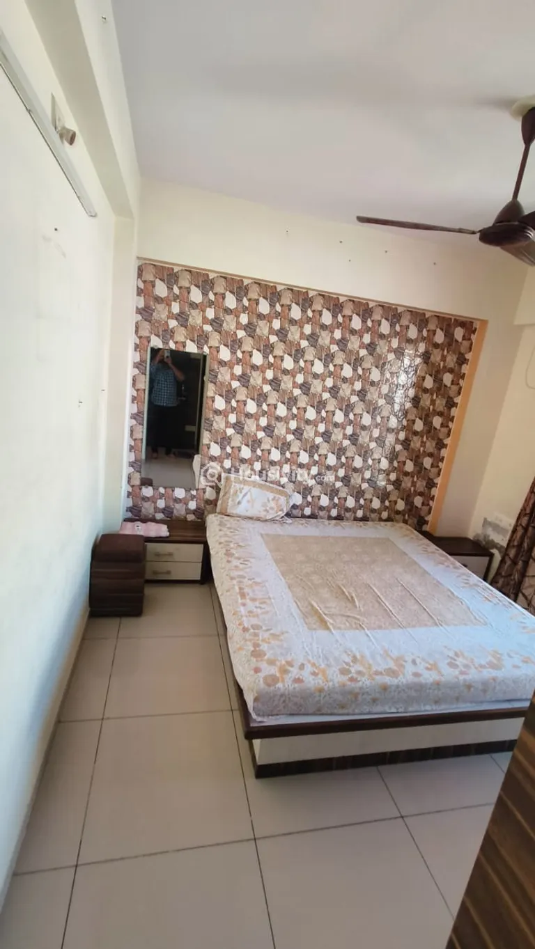 2 BHK Flat for Sale in Sargasan, Gandhinagar Image 1