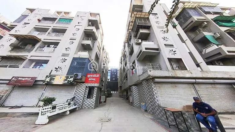 2 BHK Flat for Sale in Sargasan, Gandhinagar Image 1