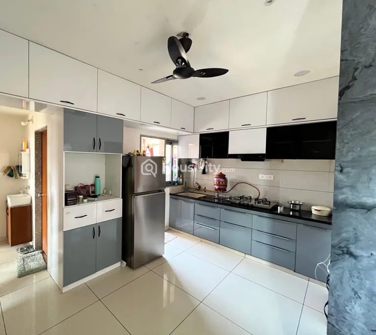 2 BHK Flat for Sale in Sargasan, Gandhinagar Image 7