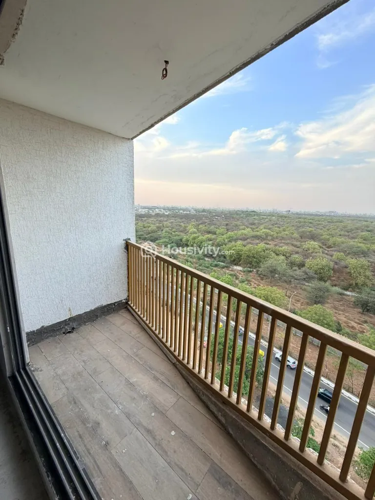 4 BHK Flat for Sale in Kudasan, Gandhinagar Image 4