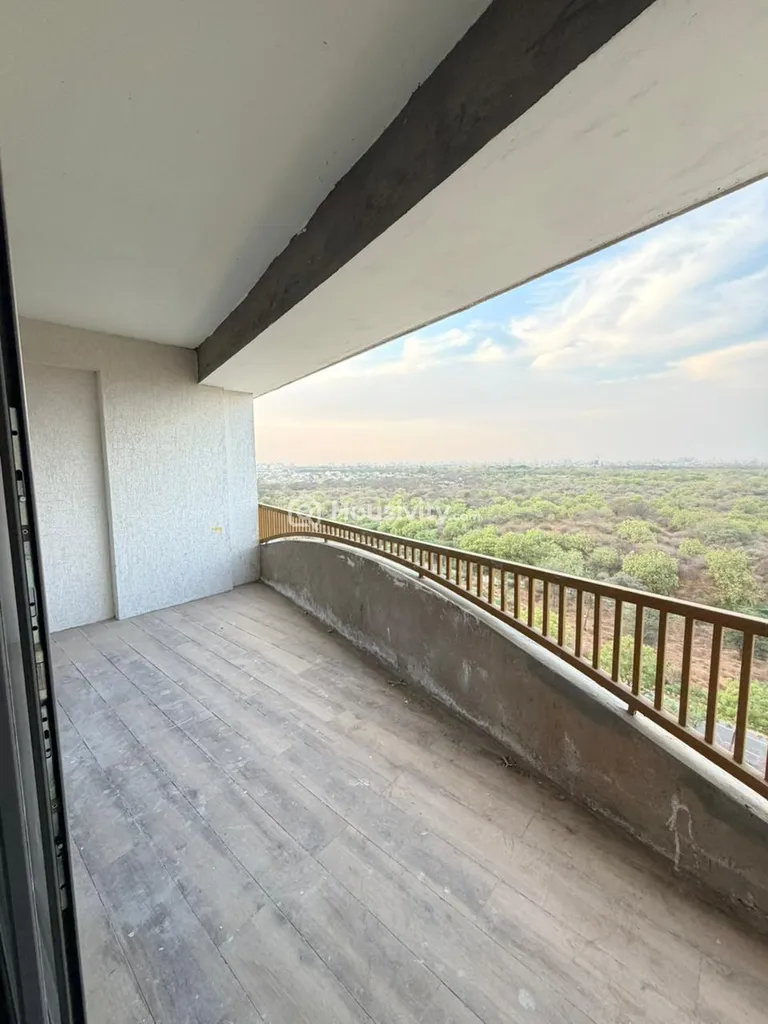 4 BHK Flat for Sale in Kudasan, Gandhinagar Image 12