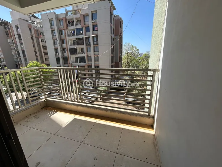 3 BHK Flat for Sale in Kudasan, Gandhinagar Image 2