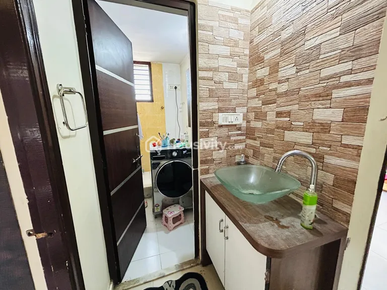3 BHK Flat for Sale in Kudasan, Gandhinagar Image 6