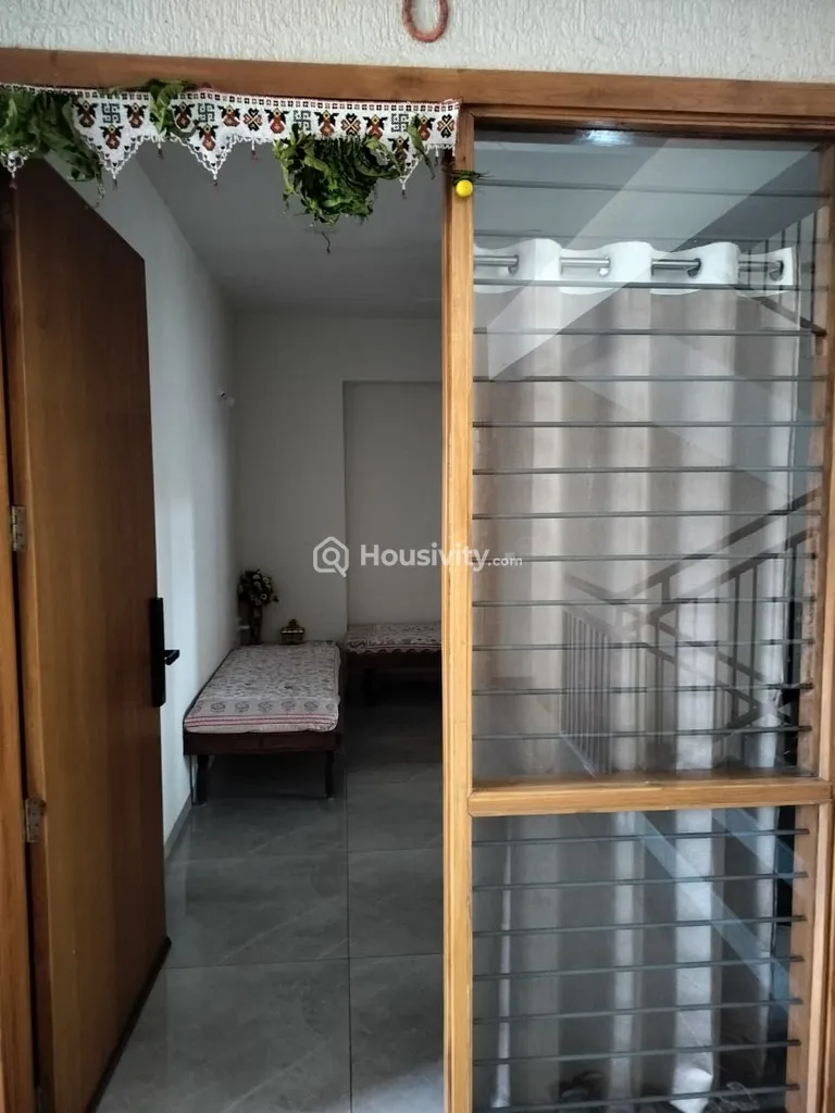 3 BHK Flat for Sale in Sargasan, Gandhinagar Image 1